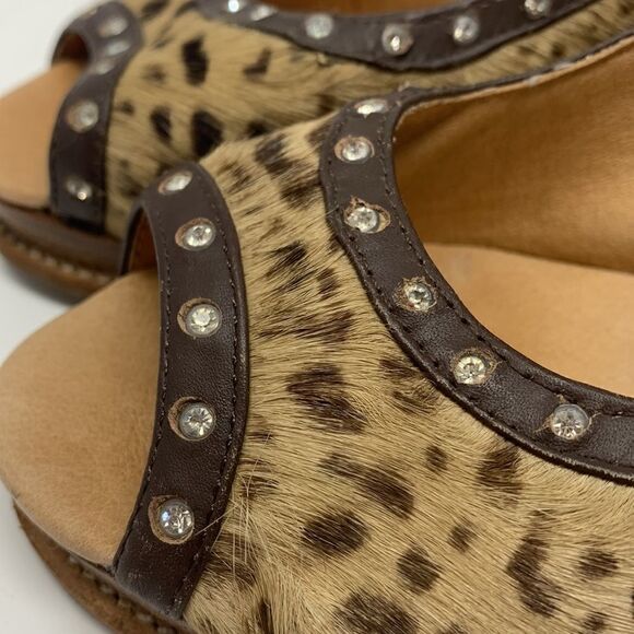Yellow box Animal Print faux fur  Wedges Size 8 - Picture 6 of 10